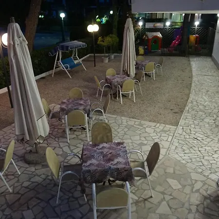 Szálloda Sayonara Milano Marittima
