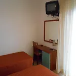 Sayonara Hotel