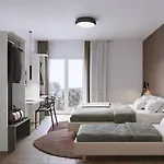 Hotel Sayonara