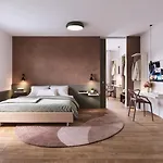 Sayonara Hotel 3*