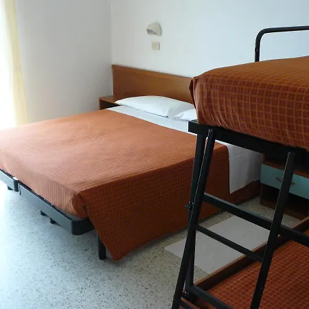 Sayonara Hotel
